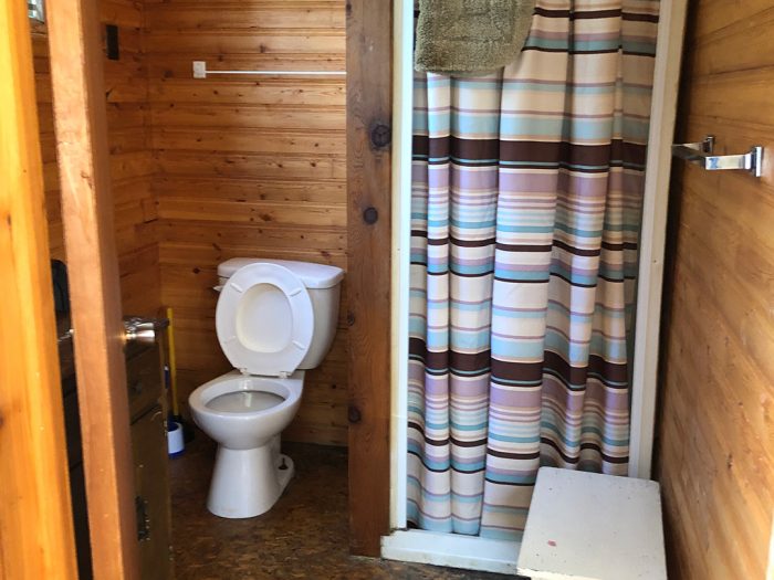 Cabin 3 Bathroom